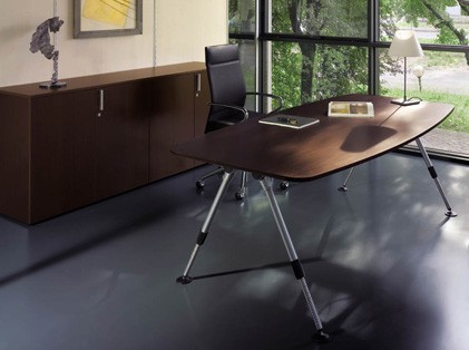 Tutti Freestanding